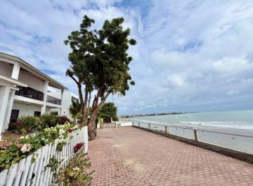 Casa de 4 habitaciones, Salinas · Milina en Cuadra Privada Al Pie del Mar