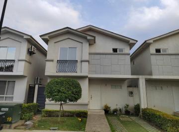 Casa de 3 habitaciones, Guayaquil · Casa de Alquiler en La Urbanización Casa Laguna, 3 Dorm., La Aurora.