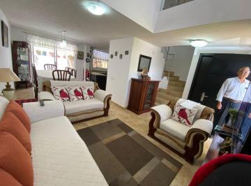 Casa · 120m² · 3 Habitaciones · 2 Estacionamientos · Casa en Venta Sangolqui Conjunto Residencial La Ribera II