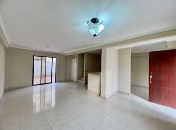 Casa de 3 habitaciones, Daule · Vendo Casa de Dos Plantas de 3 Dorm. en Urbanización Volare. Av León Febres Cordero
