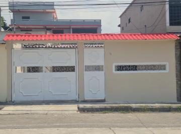 Casa · 150m² · 3 Habitaciones · Propiedad en Samanes 7