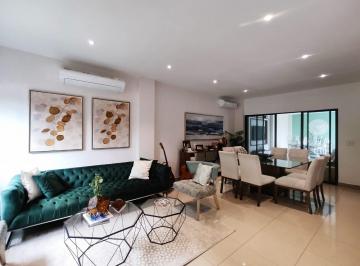 Casa · 3m² · 3 Habitaciones · 2 Estacionamientos · Casa en Venta Moderna Super Cómoda en Km. 19.5 Vía a La Costa, Urb. Costa Brisa