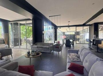 Casa de 3 habitaciones, Quito · Venta Casa en Urbanización Privada Pillagua