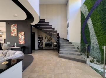 Casa de 3 habitaciones, Quito · Venta Casa en Urbanización Privada Pillagua