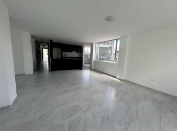 Departamento · 97m² · 1 Habitación · 1 Estacionamiento · Ira Venta Suite con Parqueadero Sector Abdón Calderón Sangolquí