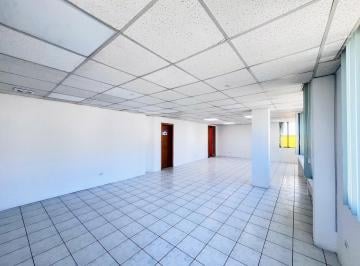 Area 60M2 · Renta Oficina 60 M²con Parqueadero, Calle Vozandes y América - Centro Norte Quito