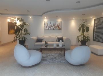 Departamento de 3 habitaciones, Quito · Departamento Dúplex Moderno con Terraza de 3 Habitaciones con Vista Republica del Salvador Carolina