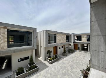Casa · 190m² · 3 Habitaciones · Casa en Venta La Primavera Cumbayá | Funcional, Jardín y Subsuelo | Opción Máster en Pb