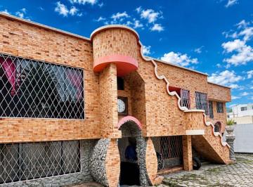 Departamento · 70m² · 2 Habitaciones · Cumbayá, Departamento en Renta, 70 m²