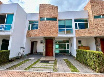 Casa · 178m² · 3 Habitaciones · 2 Estacionamientos · Vendo Casa de Oportunidad en Cumbaya