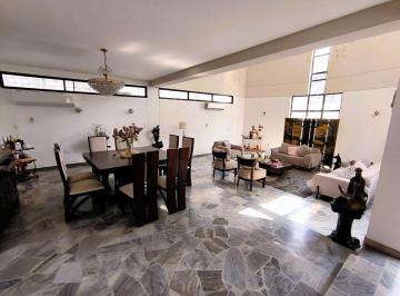 Casa de 5 habitaciones, Guayaquil · En Venta Casa en La Garzota con Habitación en Planta Baja. B. Boero