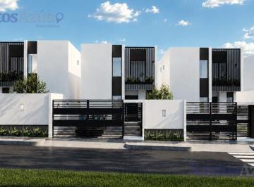 Casa · 255m² · 4 Habitaciones · 1 Estacionamiento · Amplia Casa en Venta en Excelente Sector Residencial
