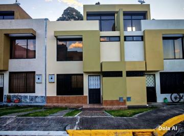 Casa de 3 habitaciones, Quito · Casa de Venta en Sangolqui Conjunto Residencial Alicante