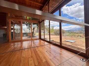 Casa de 3 habitaciones, Quito · Oportunidad | Casa en Arriendo – Tumbaco, Ilaló