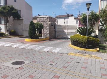 Casa de 4 habitaciones, Quito · En Venta Casa Pomasqui - Conjunto Villa Navarra
