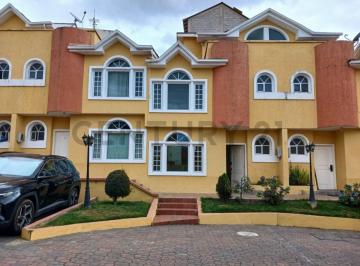 Casa · 130m² · 3 Habitaciones · 2 Estacionamientos · En Venta Casa en El Condado Sector Santa Isabel