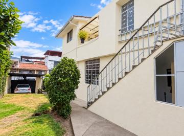 Casa de 10 habitaciones, Quito · Vendo Casa Independiente con Tres Departamentos 345 m Sector Rumiñahui Acepto Vehiculo