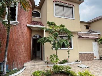 Casa de 3 habitaciones, Guayaquil · Alquilo Casa con Aires Split Urbanización Vía Al Sol Vía a La Costa