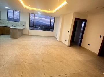 Oficina comercial · 113m² · 3 Habitaciones · 2 Estacionamientos · Oficina - Tumbaco
