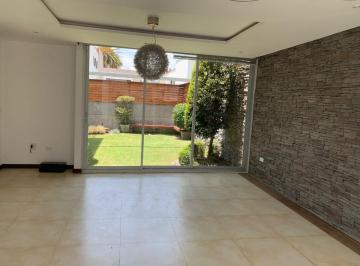 Casa de 3 habitaciones, Quito · Vendo Casa por Intervalles 250 m² T, 212 m² de Const $210.000