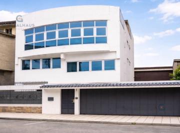 Edificio-Hotel-Fabrica · 623m² · 2 Habitaciones · 2 Estacionamientos · Venta de Edificio Comercial en Kennedy Norte. M. b.