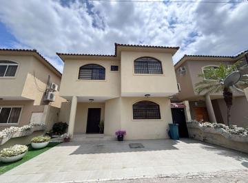 Casa de 3 habitaciones, Guayaquil · Casa en Venta Urb. Portal Al Sol - Via a La Costa