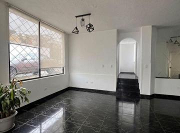 Departamento de 4 habitaciones, Quito · Departamento en Alquiler Mena del Hierro 135 m² Dos Estacionamientos