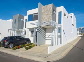 Casa de 3 habitaciones, Manta · Casa de Venta en Urbanizacion Zona Norte de Manta