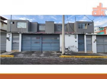Casa de 3 habitaciones, Quito · Casa Nueva de Lujo en Venta – El Colibrí, Los Chillos