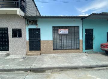 Casa · 90m² · 2 Habitaciones · Propiedad en Vergeles