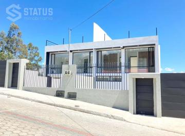 Casa · 150m² · 3 Habitaciones · 2 Estacionamientos · Venta de Casa