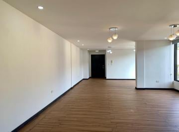 Departamento · 164m² · 3 Habitaciones · 2 Estacionamientos · Departamento de Renta en Tumbaco, La Cerámica