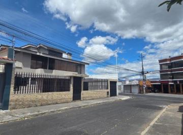 Casa de 4 habitaciones, Quito · Venta Casa 4 Dorm. La Armenia 2 - Conocoto
