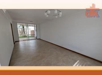 Casa de 3 habitaciones, Quito · Renta Casa Remodelada a m del Hosp. Metropolitano Cumbayá