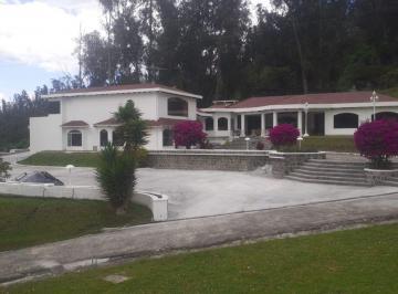 Hacienda-Quinta de 14 habitaciones, Quito · Vendo Hermosa Propiedad en Guangopolode 9 Hectáreas, 2.500 m² de Construcción en 4 Casas