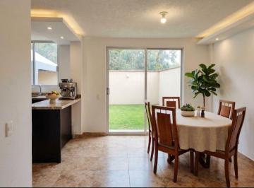 Casa de 3 habitaciones, Quito · Casa en Venta en Sangolquí
