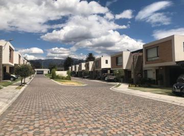 Casa de 4 habitaciones, Quito · Casa en Renta – Tumbaco | Cerca de La Ruta Viva
