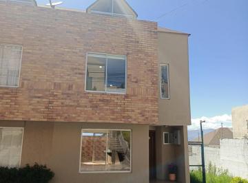 VENDO CASA QUITO NORTE · Casa en Carcelén, Tres Plantas