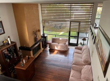 Casa de 4 habitaciones, Quito · Vendo Casa de 4hab en La Granda Centeno