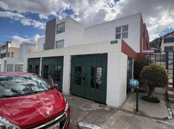 Terreno / Lote , Quito · Casa de Venta en Pusuqui de 125 m² en Urbanización del Arquitecto