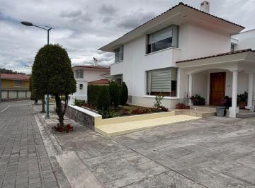 Casa de 4 habitaciones, Quito · Casa de 180 m² con 4 Dorm. en Venta en Pomasqui Sector Escuela de Policía