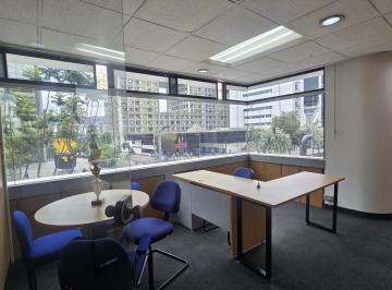 Oficina comercial · 90m² · 2 Estacionamientos · Oficina en Norte de Quito