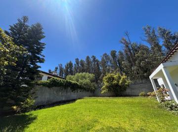 Terreno / Lote , Quito · Terreno de 1384 m² en Venta en Bellavista Alta con Cerramiento. y Cerco Eléctrico