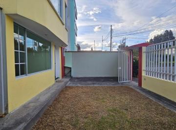 Casa de 3 habitaciones, Quito · Exclusiva Casa de 3 Pisos en Venta – Urbanización Copedac (Sangolquí / El Colibrí)