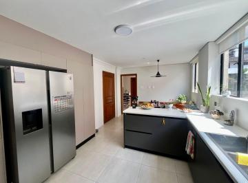 Departamento · 340m² · 4 Habitaciones · 2 Estacionamientos · Departamento en Arriendo, Quito Tenis, 3 Habitaciones con Baño y Vestidor