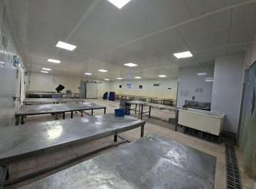 Edificio-Hotel-Fabrica de 2 habitaciones, La Libertad · Se Vende Planta Procesadora y Empacadora de Productos del Mar – La Libertad, Santa Elena