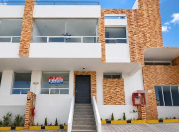 Casa de 3 habitaciones, Quito · Casa en Venta Remodelada de 277 m² Valle de Los Chillos Sector Puente 3