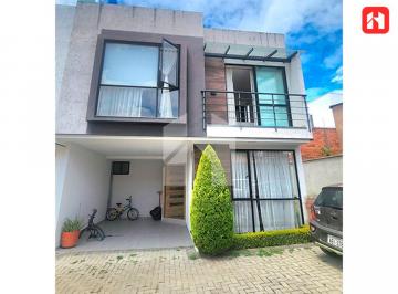 Casa de 4 habitaciones, Cuenca · Vendo Casa en Cuenca – Sector Challuabamba (Cv4153)