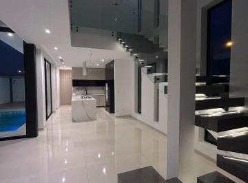 Casa de 3 habitaciones, Guayaquil · Casa en Venta - Isla Celeste