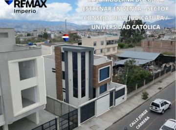 Casa de 3 habitaciones, Ambato · Casa Moderna de Lujo a Estrenar en Venta